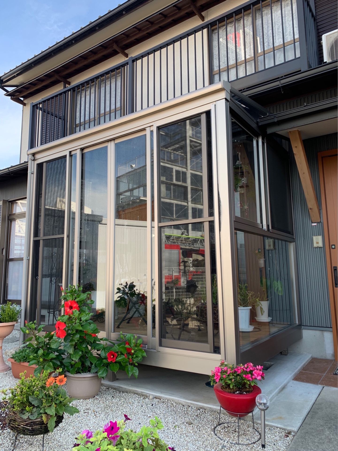 愛知県豊明市の戸建住宅にて、以前工事させていただきましたサンルームのご紹介です！