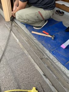 愛知県東海市の戸建住宅にて、玄関引戸取替工事を行いました。【窓香房】