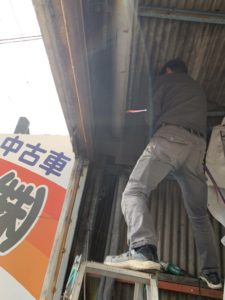 愛知県豊明市の工場にて、重量シャッター解体工事を行いました。【窓香房】