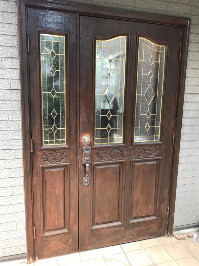 リフォーム工事に伴う戸建住宅の玄関ドアを行いました。（LIXILリシェント）【窓香房】