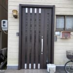 愛知県大府市にある戸建住宅にて、玄関ドア取替工事を行いました。（LIXIL リシェント）【窓香房】