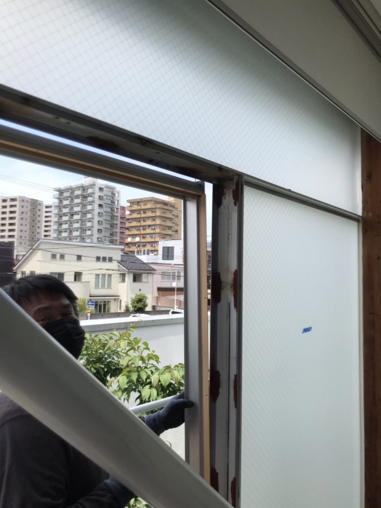 名古屋市東区にて、デザイン住宅のサッシ交換工事を行いました。（YKKマドリモ）【窓香房】