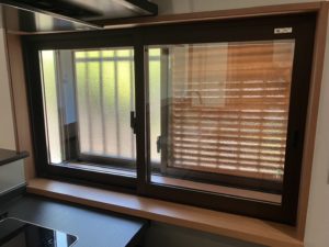 愛知県豊田市にて、窓リノベ補助金を利用して内窓インプラス工事を行いました。（LIXIL インプラス　ダストバリヤ　引違）【窓香房】