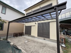 愛知県大府市にて、エクステリア工事としてテラス屋根工事を行いました。（LIXIL テラスVSテラスタイプ　）【窓香房】