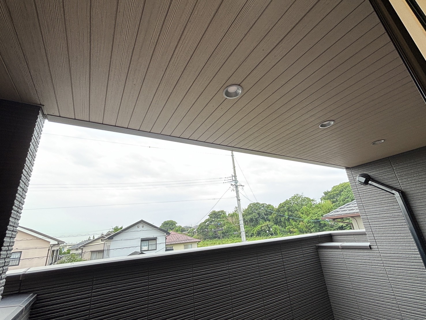 愛知県大府市にて、スタイルシェード取付工事を行いました。（リクシル　スタイルシェード）【窓香房】