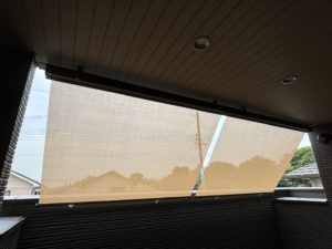 愛知県大府市にて、スタイルシェード取付工事を行いました。（リクシル　スタイルシェード）【窓香房】