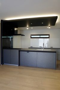 愛知県大府市にて、キッチン改修工事を行いました。（トクラスキッチン）【窓香房】