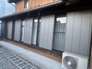 愛知県大府市にて、玄関引戸、雨戸付引違い窓リニューアル工事を行いました。（LIXIL 玄関引戸ｋ６シリーズ、LIXIL 雨戸付引違い窓）【窓香房】