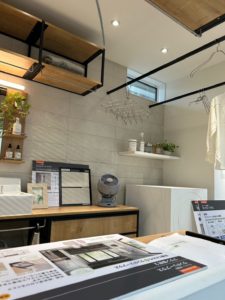 LIXIL新商品展示会　リクシル　ランドリープラス　商品情報【窓香房】