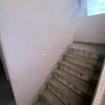 愛知県大府市のマンションにて、階段手摺工事を行いました。(三協アルミ 補助手摺、リクシル グリップライン)【窓香房】