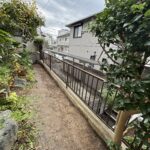 愛知県豊明市の戸建住宅にて、フェンス設置工事を行いました。(LIXIL アルミフェンスAB YS3型 T14)【窓香房】