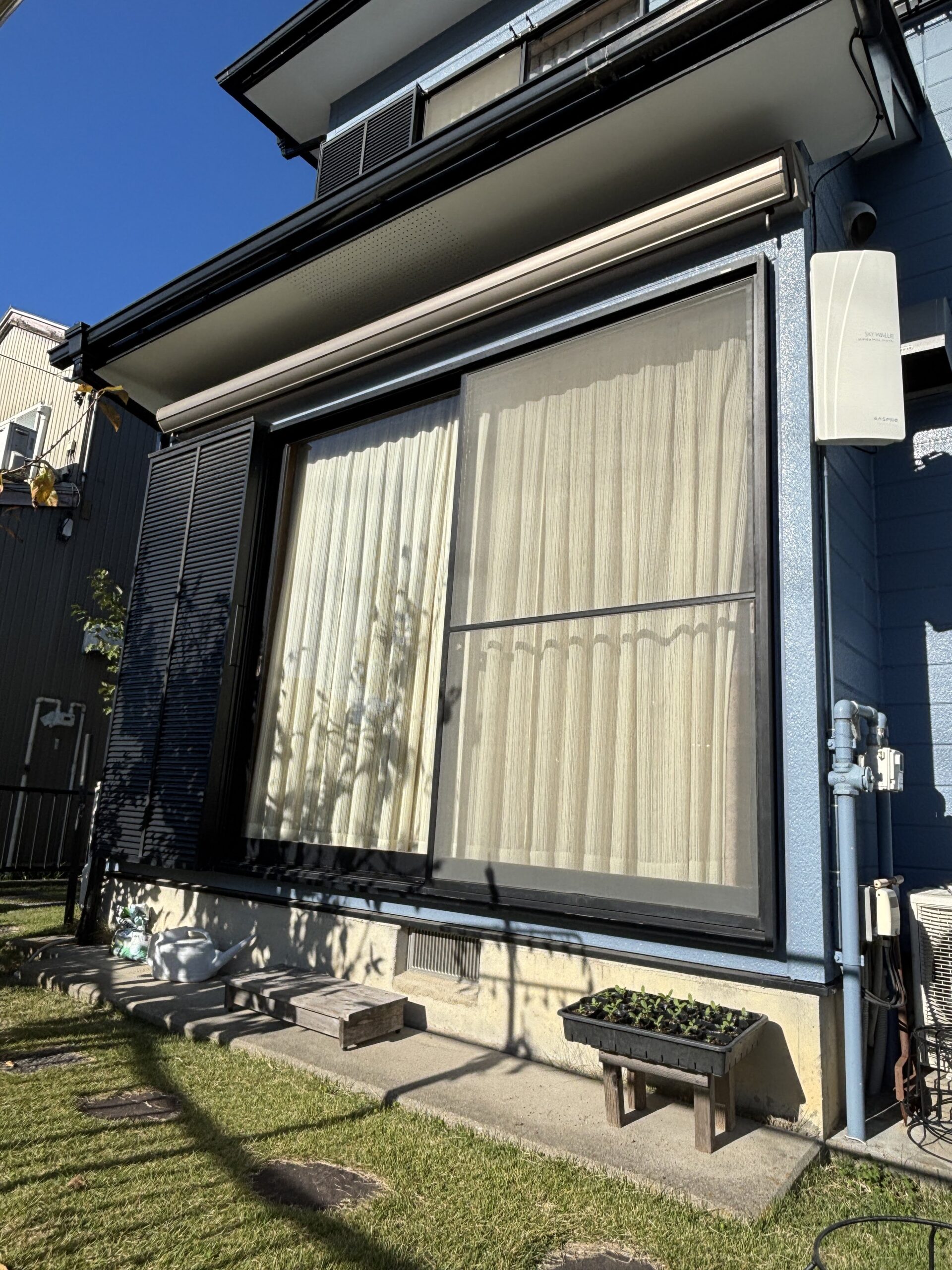 愛知県名古屋市にて、オーニング取付工事を行いました。【窓香房】