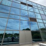 愛知県大府市にて、カーテンウォール硝子取替工事を行いました。【窓香房】