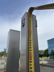 愛知県大府市にて、目隠しフェンス取付工事を行いました。（四国化成　ルーバータイプ　EAF8型）【窓香房】