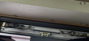 愛知県東浦町にて、自動ドアメンテナンス工事を行いました。（自動ドア　ベルト交換）【窓香房】
