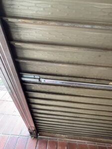 愛知県大府市にて、外部シリンダー錠交換工事を行いました。（三和ｼｬｯﾀｰ　外部シリンダー錠交換）【窓香房】