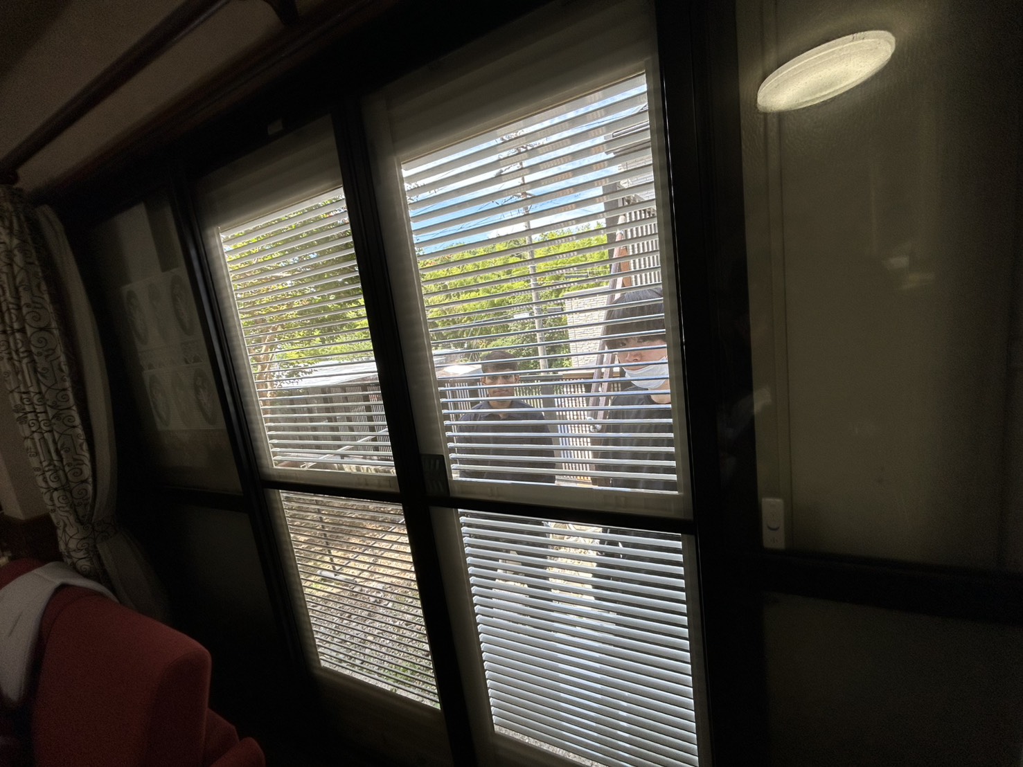 名古屋市緑区にて、面格子取付工事を行いました。（LIXIL取替雨戸パネル（アルミ枠用）採風タイプＢ ホワイト（ＷＡ））【窓香房】
